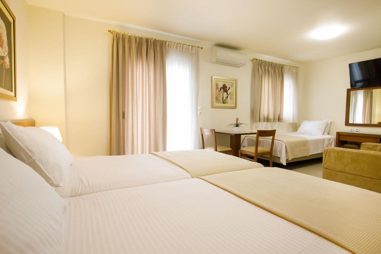 Hotel Athina Lamía Eksteriør billede