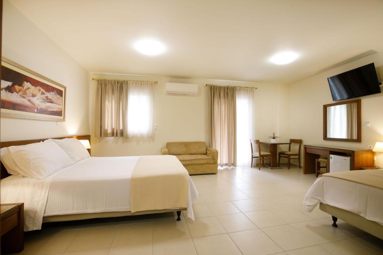 Hotel Athina Lamía Eksteriør billede