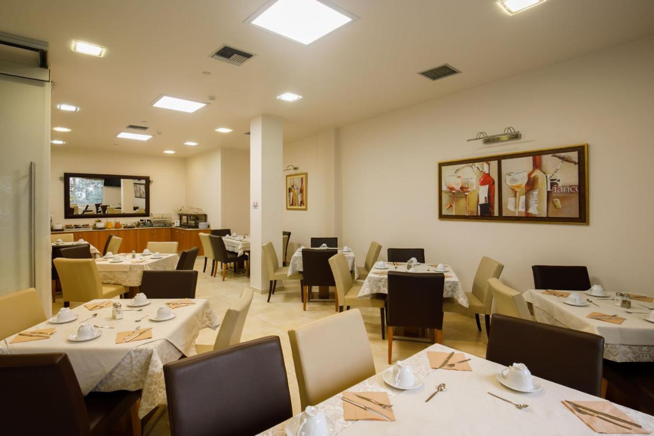 Hotel Athina Lamía Eksteriør billede