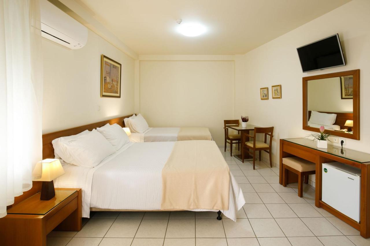 Hotel Athina Lamía Eksteriør billede