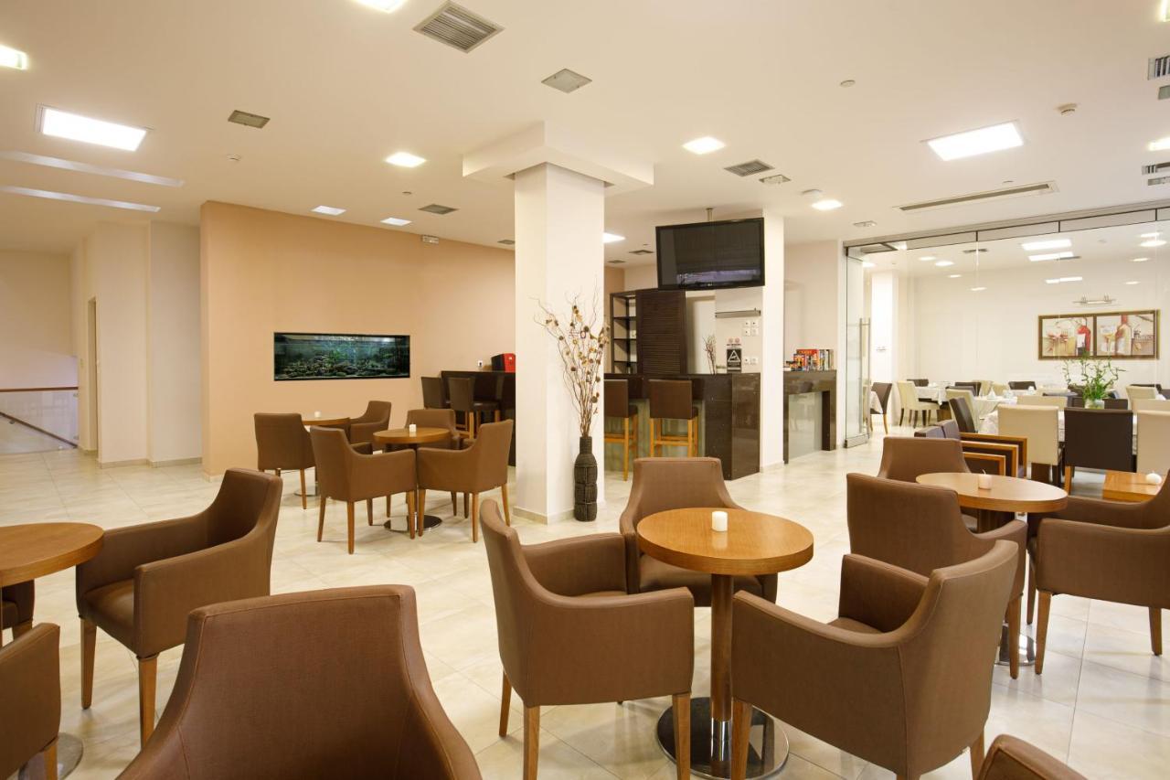 Hotel Athina Lamía Eksteriør billede