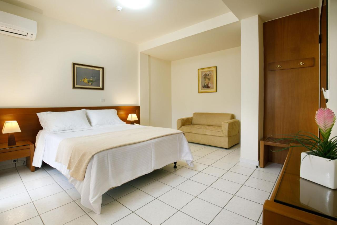 Hotel Athina Lamía Eksteriør billede